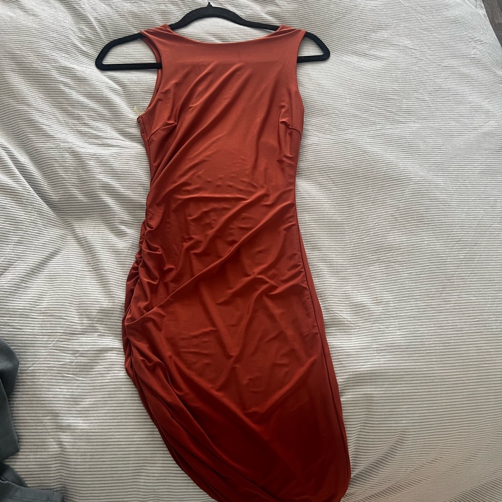 Elegant Rust Sleeveless Dress